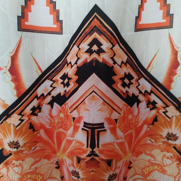 Shareen double slit skirt - Picture 3 of 4